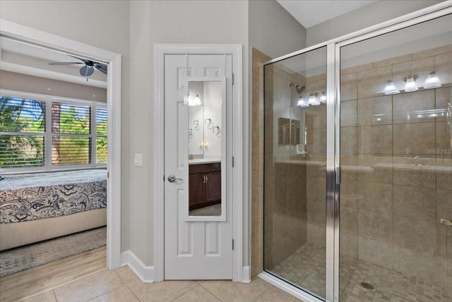 395 CAPULET DRIVE, Venice, FL 34292
