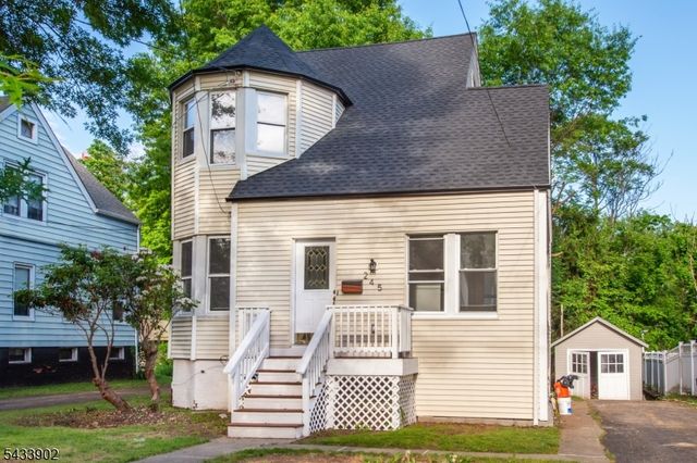 245 Elm Ave, Bogota Boro, NJ 07603