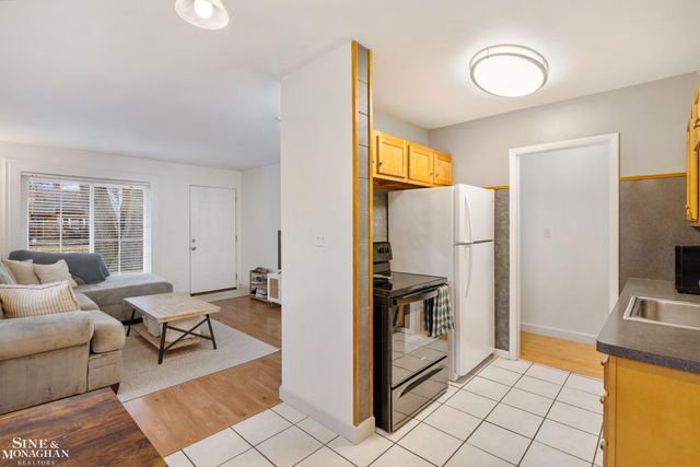 26435 Tawas Street, Madison Heights, MI 48071