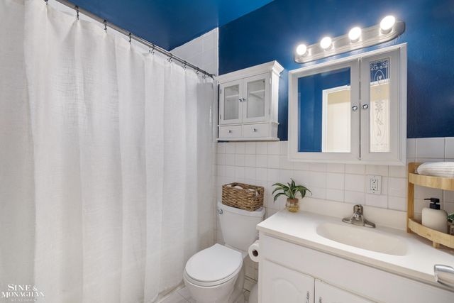 26435 Tawas Street, Madison Heights, MI 48071