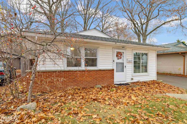 26435 Tawas Street, Madison Heights, MI 48071