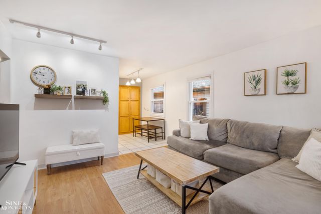 26435 Tawas Street, Madison Heights, MI 48071