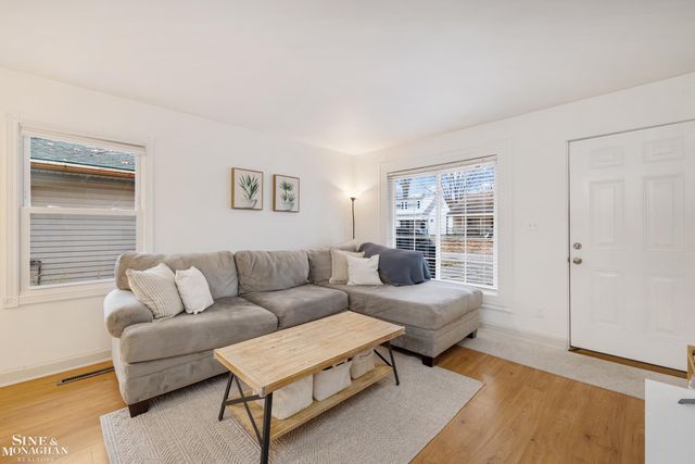 26435 Tawas Street, Madison Heights, MI 48071