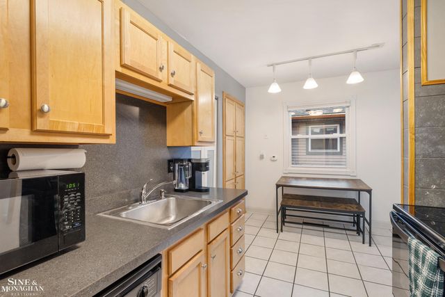 26435 Tawas Street, Madison Heights, MI 48071