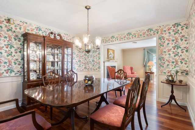 189 Gulf Road, Dover, NH 03820