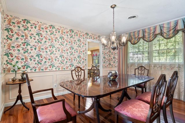 189 Gulf Road, Dover, NH 03820