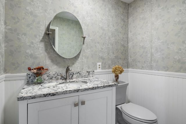 189 Gulf Road, Dover, NH 03820