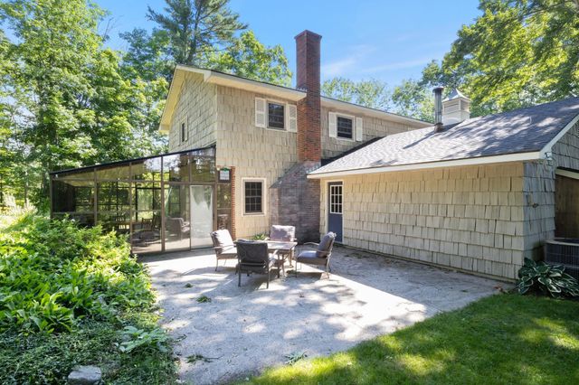 189 Gulf Road, Dover, NH 03820