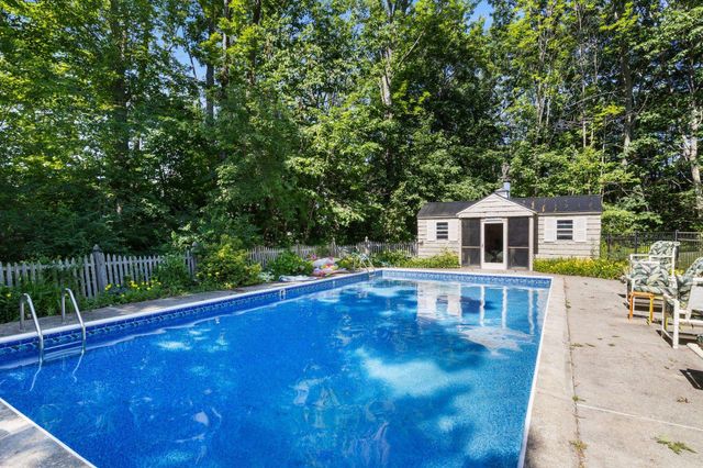 189 Gulf Road, Dover, NH 03820