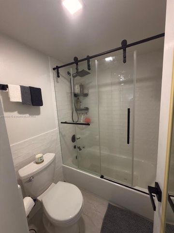 3113 S Ocean Dr 303, Hallandale Beach, FL 33009