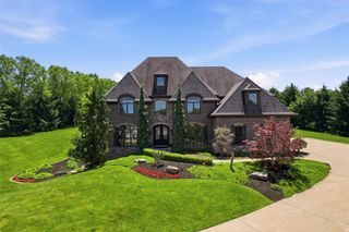 311 Cambridge Drive, Adams Twp, PA 16046