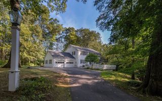 16 Rockledge Drive, Avon, CT 06001