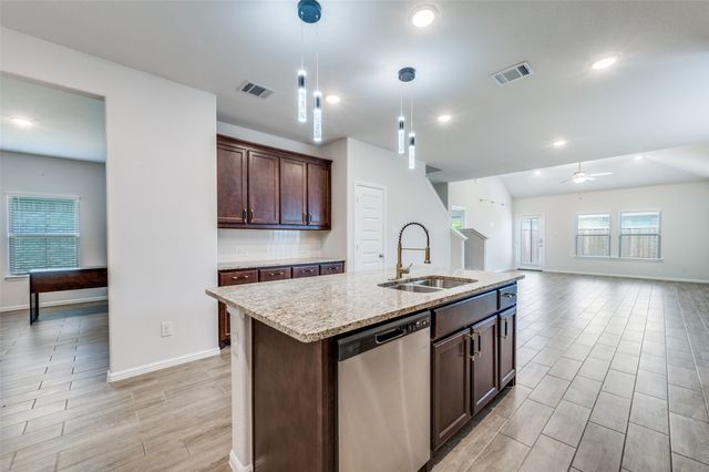 14149 Danesdale Drive, Pilot Point, TX 76258