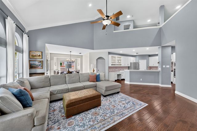1707 Crown Point Road, Mckinney, TX 75072