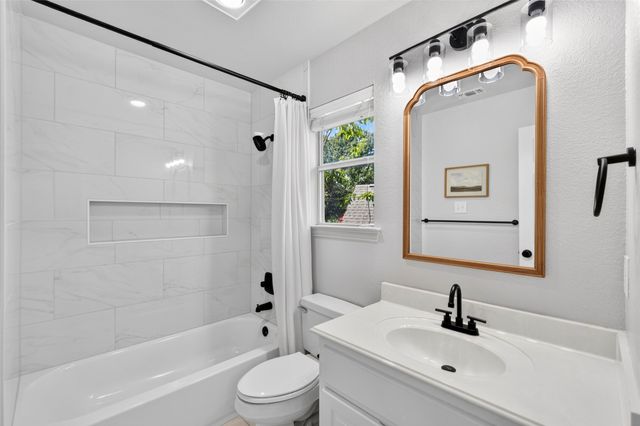 1707 Crown Point Road, Mckinney, TX 75072