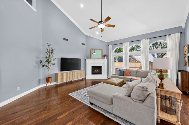 1707 Crown Point Road, Mckinney, TX 75072