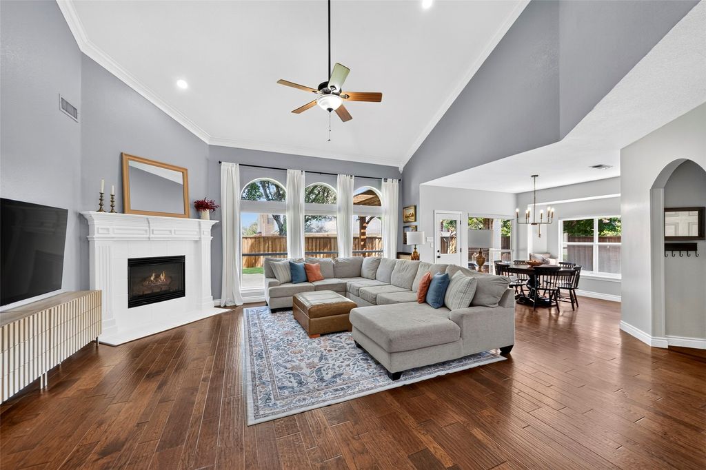 1707 Crown Point Road, Mckinney, TX 75072