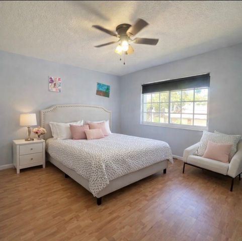 4104 N 49th Avenue, Hollywood, FL 33021