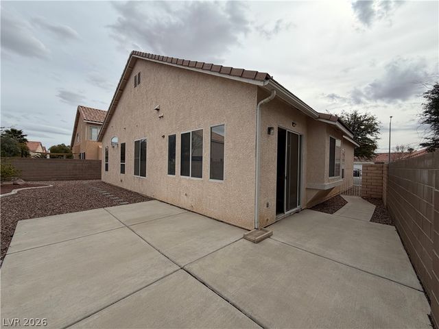 7896 Bonaventure Drive, Las Vegas, NV 89147