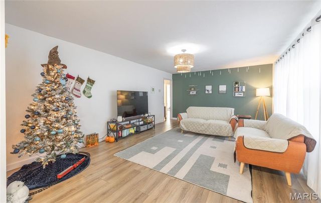 11930 County Road 3060, Rolla, MO 65401