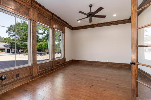 44 Linares Lane, Hot Springs Village, AR 71909