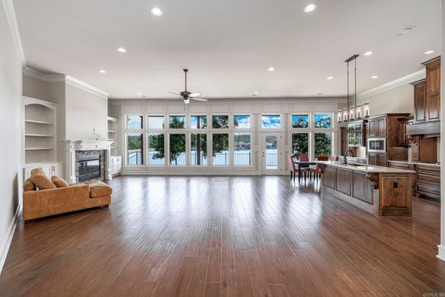 44 Linares Lane, Hot Springs Village, AR 71909