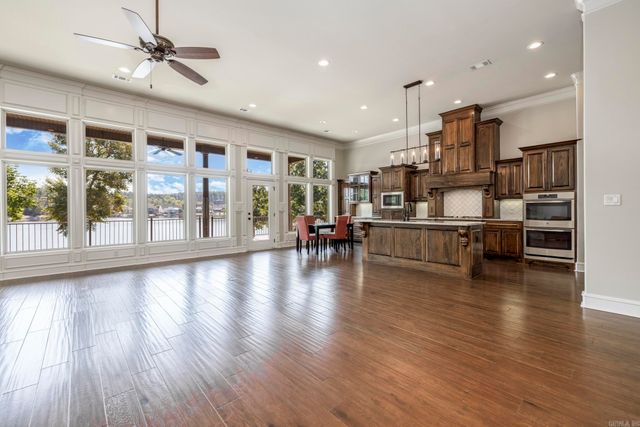 44 Linares Lane, Hot Springs Village, AR 71909