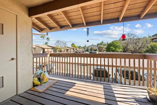 440 Citracado Parkway 38, Escondido, CA 92025
