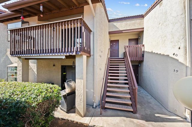 440 Citracado Parkway 38, Escondido, CA 92025