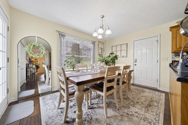 217 Wagoners Way, Westmoreland, TN 37186