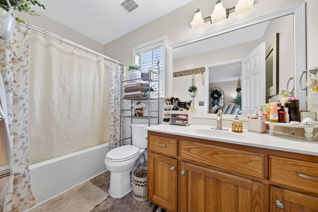 217 Wagoners Way, Westmoreland, TN 37186