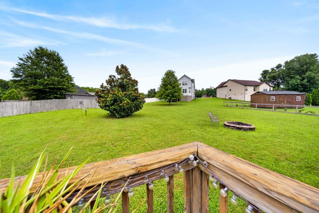 217 Wagoners Way, Westmoreland, TN 37186