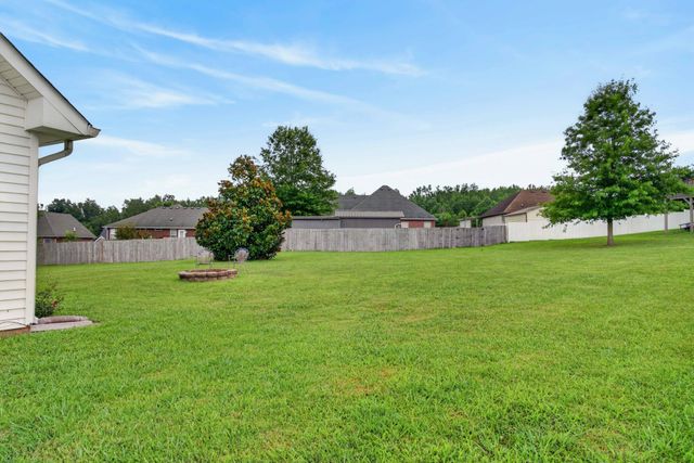 217 Wagoners Way, Westmoreland, TN 37186