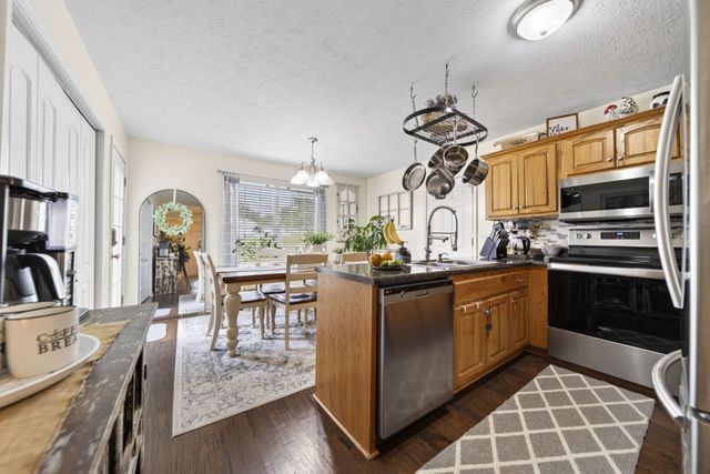 217 Wagoners Way, Westmoreland, TN 37186