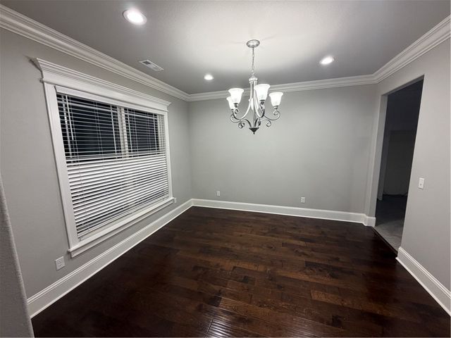 505 N Oakwood Street, Lowell, AR 72745