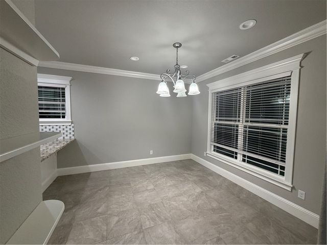 505 N Oakwood Street, Lowell, AR 72745