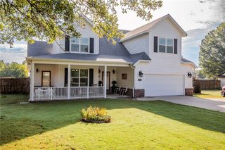 505 N Oakwood Street, Lowell, AR 72745