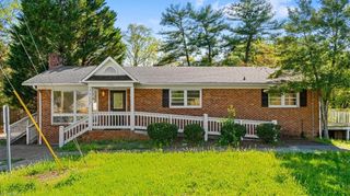 1552 Skeet Club Road, High Point, NC 27265