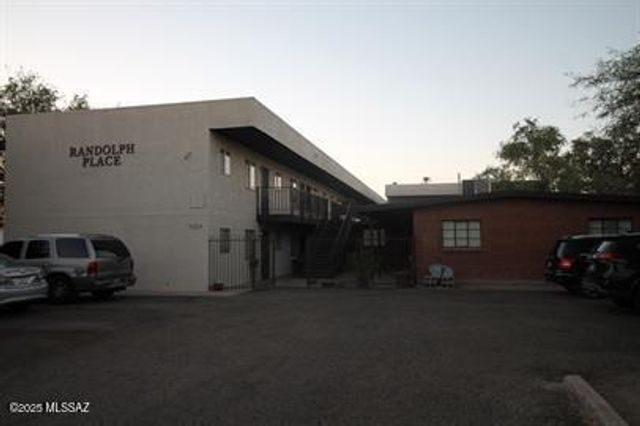2843 E 17th St Apt 13, Tucson, AZ 85716