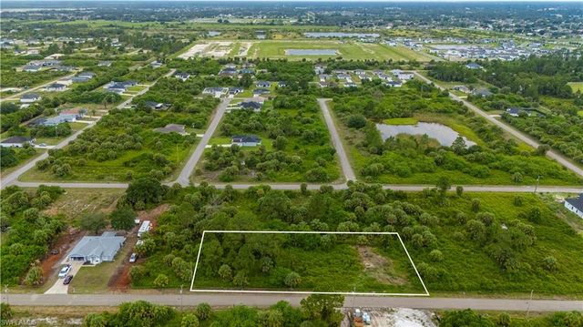 312 Laurel AVE S, Lehigh Acres, FL 33974
