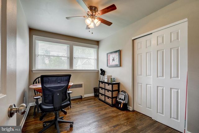 1527 EDEN ROAD, Lancaster, PA 17601