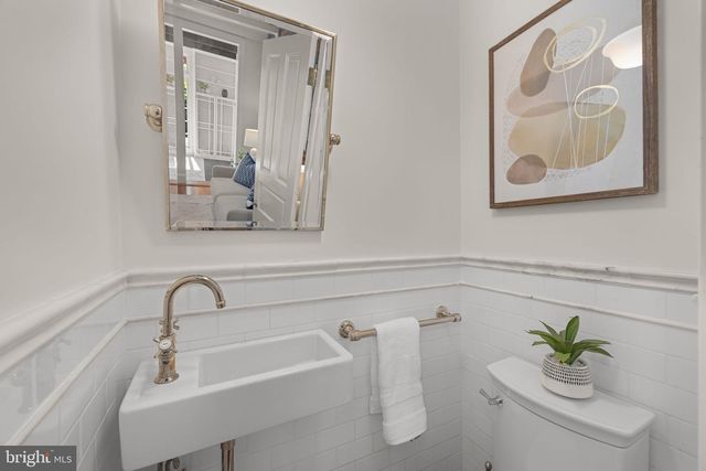 131 NORTH CAROLINA AVE SE, Washington, DC 20003
