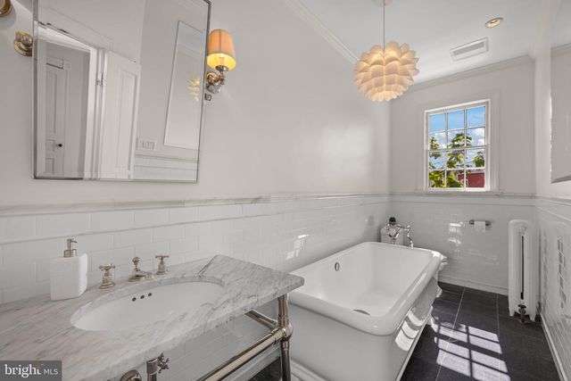 131 NORTH CAROLINA AVE SE, Washington, DC 20003