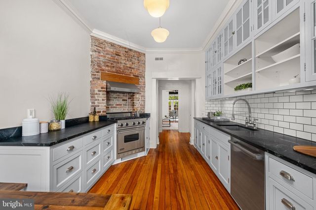 131 NORTH CAROLINA AVE SE, Washington, DC 20003