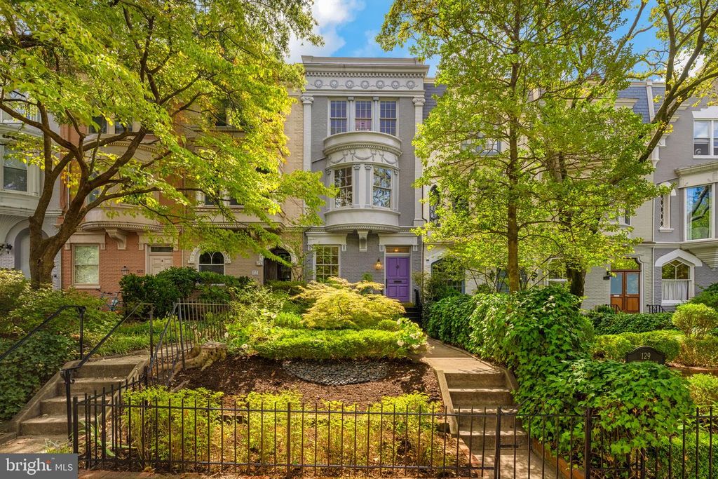 131 NORTH CAROLINA AVE SE, Washington, DC 20003