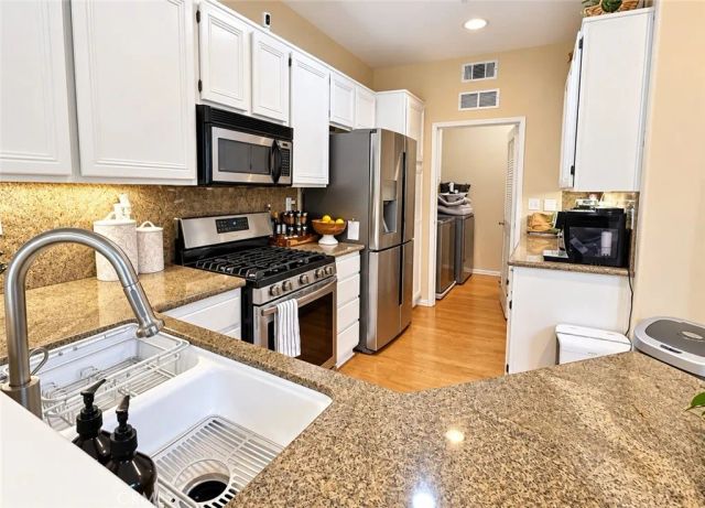 137 Islington, Irvine, CA 92620