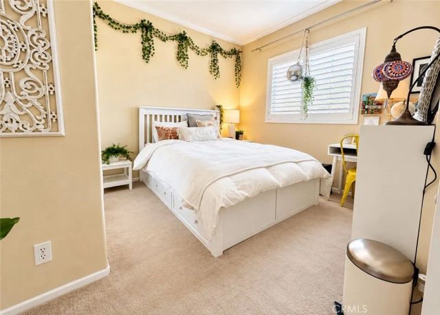 137 Islington, Irvine, CA 92620