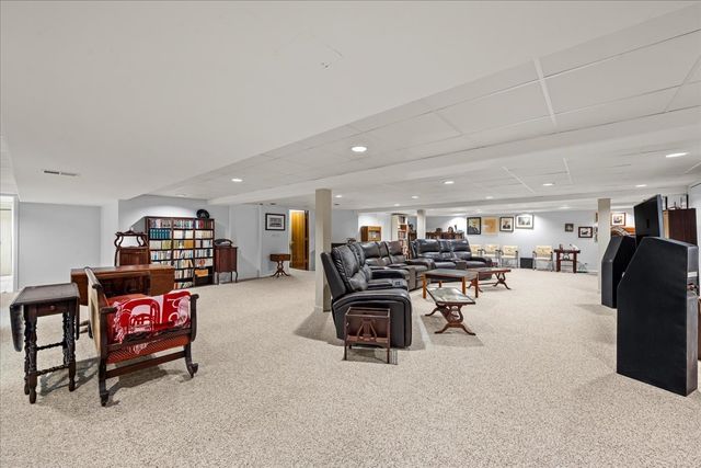 1317 Eskin Drive, Northbrook, IL 60062