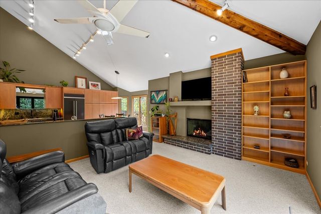 1317 Eskin Drive, Northbrook, IL 60062