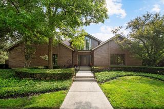 1317 Eskin Drive, Northbrook, IL 60062